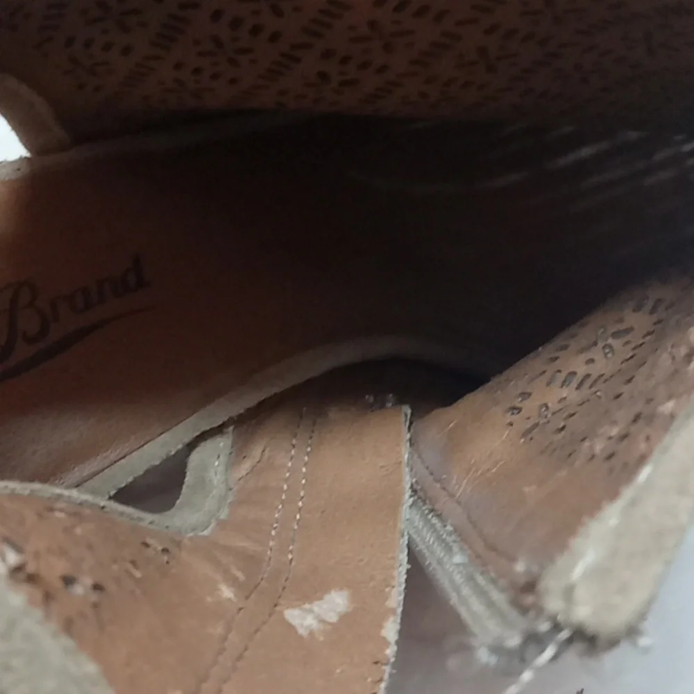 Lucky brand wedges size 8